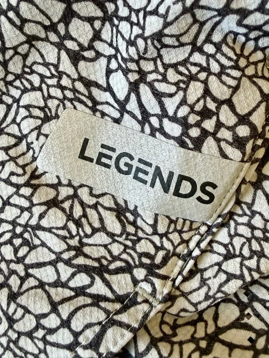 Men's Black & White Geometric Swim Trunks - Picture 3 of 4